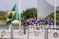 Desrespeito à Bandeira Nacional poderá ser considerado crime