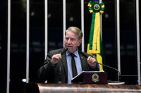Guaracy Silveira critica interferências entre Poderes da República