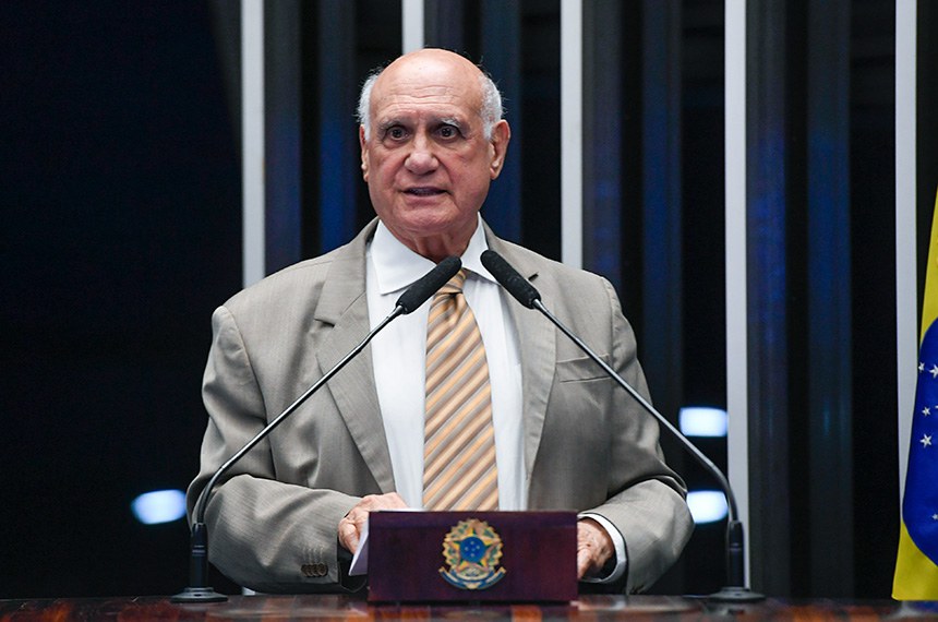 Em discurso, à tribuna, senador Lasier Martins (Podemos-RS).