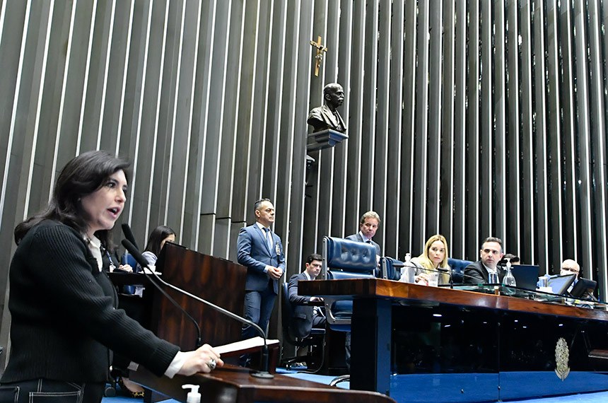 Em discurso, à tribuna, senadora Simone Tebet (MDB-MS).