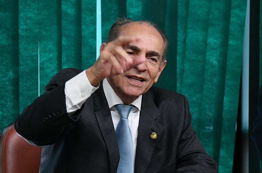 Em pronunciamento, presidente da CMO, senador Marcelo Castro (MDB-PI).