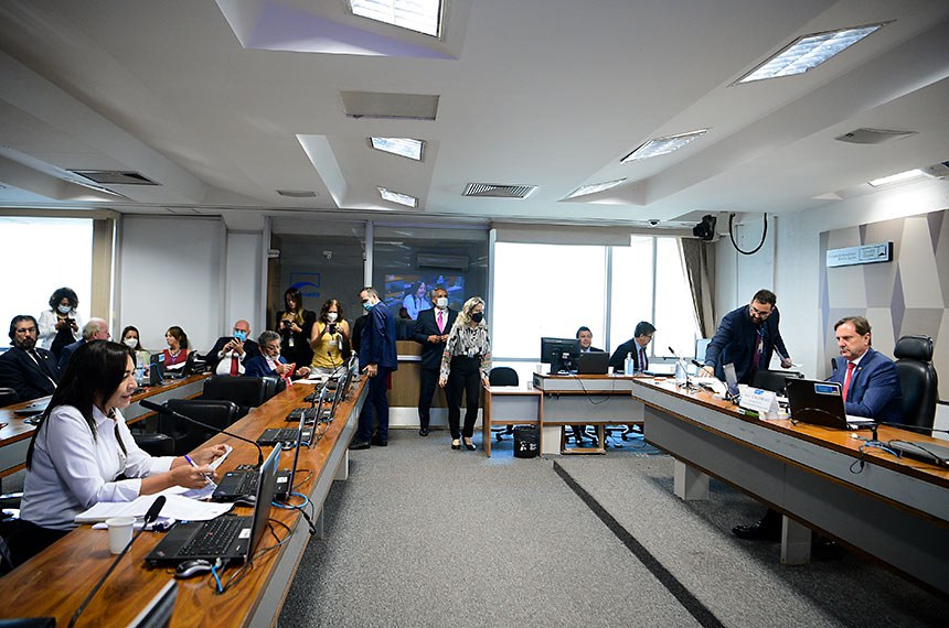 Bancada:
senadora Eliziane Gama (Cidadania-MA), em pronunciamento;
senador Paulo Rocha (PT-PA).