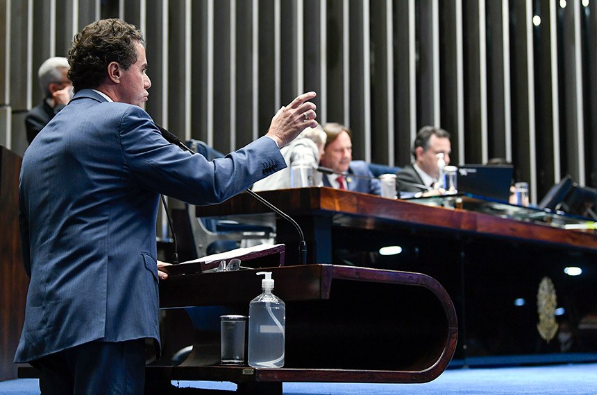 Mesa: 
senador Acir Gurgacz (PDT-RO); 
presidente do Senado Federal, senador Rodrigo Pacheco (PSD-MG); 
secretário-geral da Mesa, Gustavo A. Sabóia Vieira.