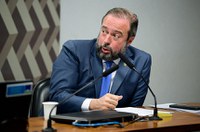 Senado pode votar na quinta projeto que tipifica rixa em estádio de futebol