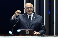 Ao se despedir do Senado, Lasier Martins faz balanço do mandato