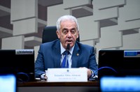 Otto faz balanço positivo do trabalho da CAE no biênio