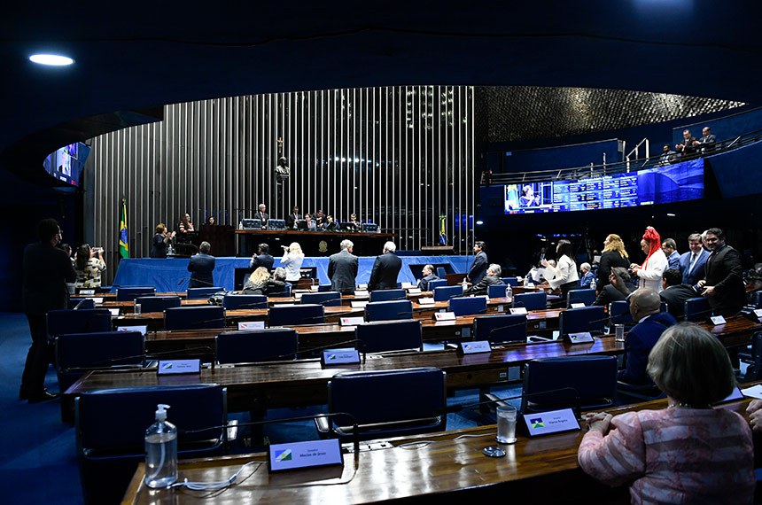 Mesa: 
vice-presidente do Senado Federal, senador Veneziano Vital do Rêgo (MDB-PB); 
deputado Marcelo Ramos (PSD-AM);
secretário-geral da Mesa, Gustavo A. Sabóia Vieira;
senador Marcos Rogério (PL-RO).