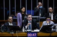 Parlamento derruba vetos presidenciais ao marco da securitização