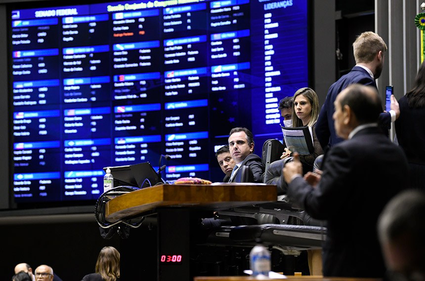 Mesa: 
deputado Igor Timo (Podemos-MG); 
presidente do Senado Federal, senador Rodrigo Pacheco (PSD-MG).
