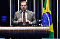 Plínio Valério critica anteprojeto da nova lei do impeachment