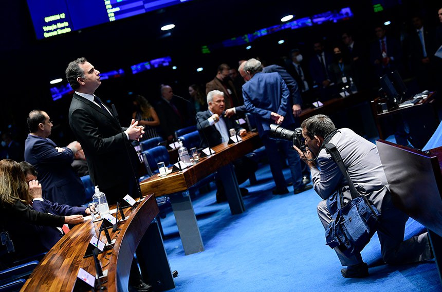 Fotógrafo da Agência Senado, Geraldo Magela, registra pronunciamento do presidente do Senado Federal, senador Rodrigo Pacheco (PSD-MG).