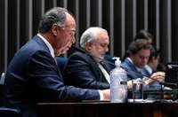 Aprovados aumentos para servidores de TCU, DPU, MP e Judiciário