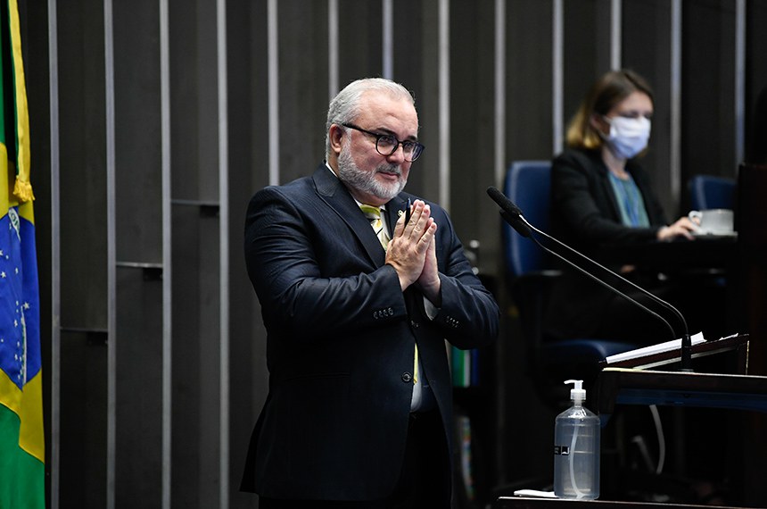 Na pauta, a PEC da Transição (PEC 32/2022) e projetos de recomposição salarial de servidores.
 
Da tribuna, senador Jean Paul Prates (PT-RN) faz discurso de despedida.