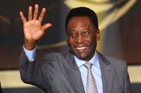 Senadores lamentam morte de Pelé