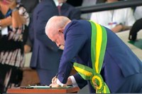 'Revogaço' de Lula atinge decretos que já eram alvos do Senado