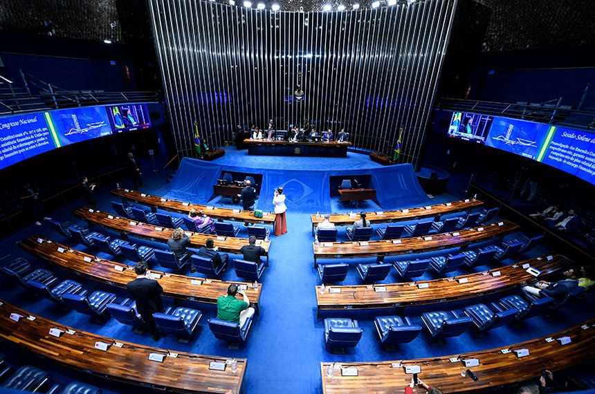 Mesa: 
deputada Carmen Zanotto (Cidadania-SC);
4º secretário da Mesa do Senado Federal, senador Weverton (PDT-MA);
presidente do Senado Federal, senador Rodrigo Pacheco (PSD-MG);
secretário-geral da Mesa do Senado Federal, Gustavo A. Sabóia Vieira;
senador Izalci Lucas (PSDB-DF);
deputado Mauro Benevides Filho (PDT-CE).