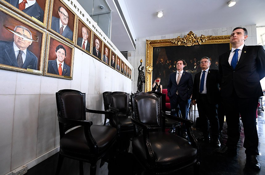 Participam:
presidente do Senado Federal, senador Rodrigo Pacheco (PSD-MG);
vice-presidente do Senado Federal, senador Veneziano Vital do Rêgo (MDB-PB); 
senador Alessandro Vieira (PSDB-SE).