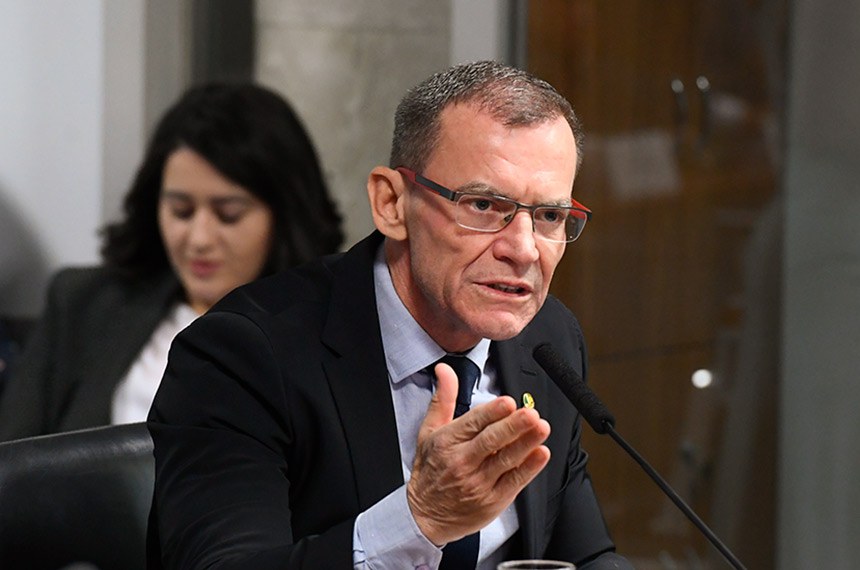 Em pronunciamento, senador Fabiano Contarato (Rede-ES).