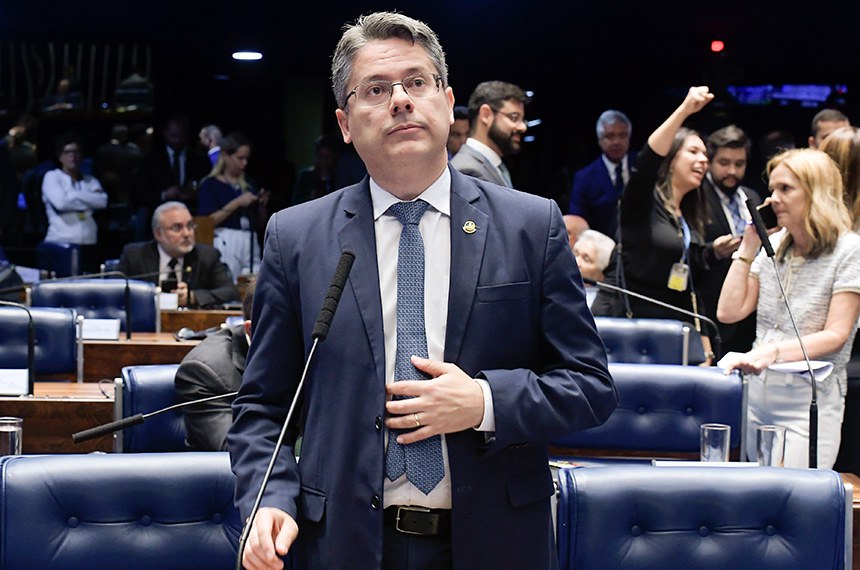 Em pronunciamento, senador Alessandro Vieira (Cidadania-SE).