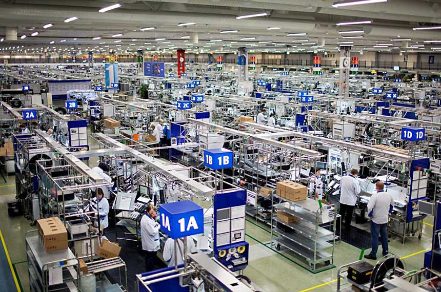 Nokia Lumia production images from Finland
Nokia just posted on their Facebook page a set of images taken from their manufacturing plant in Finland. The factory is one of those where the Lumia 800 is being manufactured.