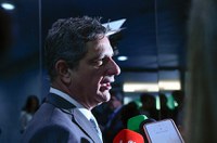 Votações e pronunciamentos voltam ao sistema presencial