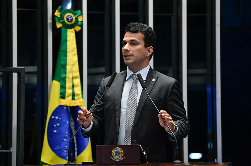 Em discurso, à tribuna, senador Irajá (PSD-TO).