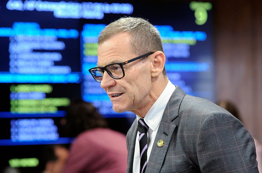 Senador Fabiano Contarato (Rede-ES).