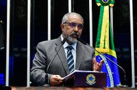 Para combater trabalho escravo é preciso acabar com terceirização na atividade-fim, diz Paim