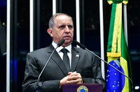 Izalci Lucas defende valorização das polícias do DF e CPMI do 8 de janeiro