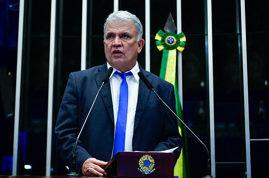 Em discurso, à tribuna, relator do PL 3.525/2019, senador Sérgio Petecão (PSD-AC).