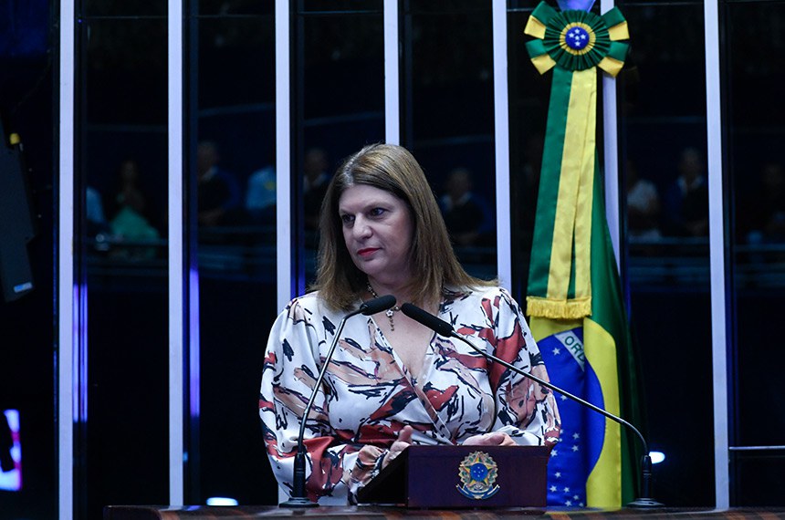 Em discurso, à tribuna, diretora-geral do Senado Federal, Ilana Trombka.