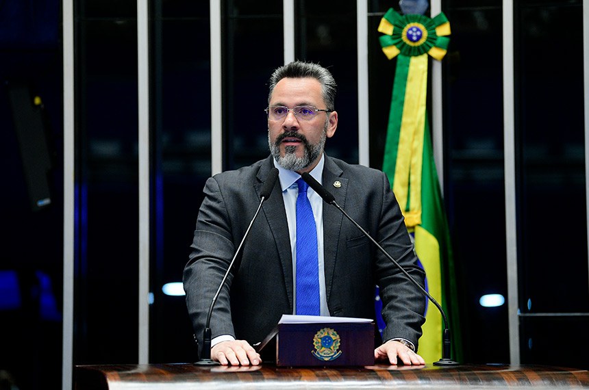 Em discurso, à tribuna, senador Alan Rick (União-AC).