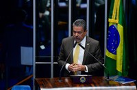 Dr. Hiran celebra 90 anos do médico legista Genival Veloso