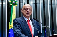 Esperidião Amin homenageia Hospital Misericórdia de Blumenau