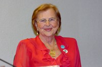 Comissão de Educação confirma Zilda Arns como nova heroína da pátria