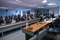 Equiparação de enteado a filho em plano de saúde e previdência é aprovada na CAS