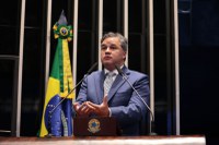 Efraim defende projeto que prorroga desoneração da folha até 2027