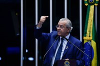 Jayme Campos destaca projeto sobre fundos ambientais climáticos e bioeconomia