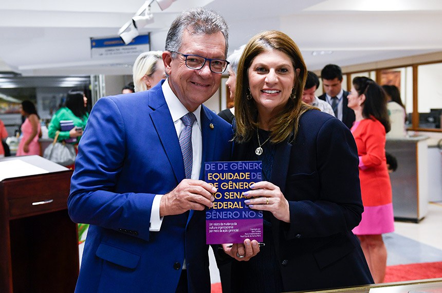 Participam:
senador Laércio Oliveira (PP-SE);
autora e organizadora do livro, diretora-geral do Senado Federal, Ilana Trombka.