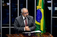 Paim defende continuidade da política de cotas em instituições públicas de ensino