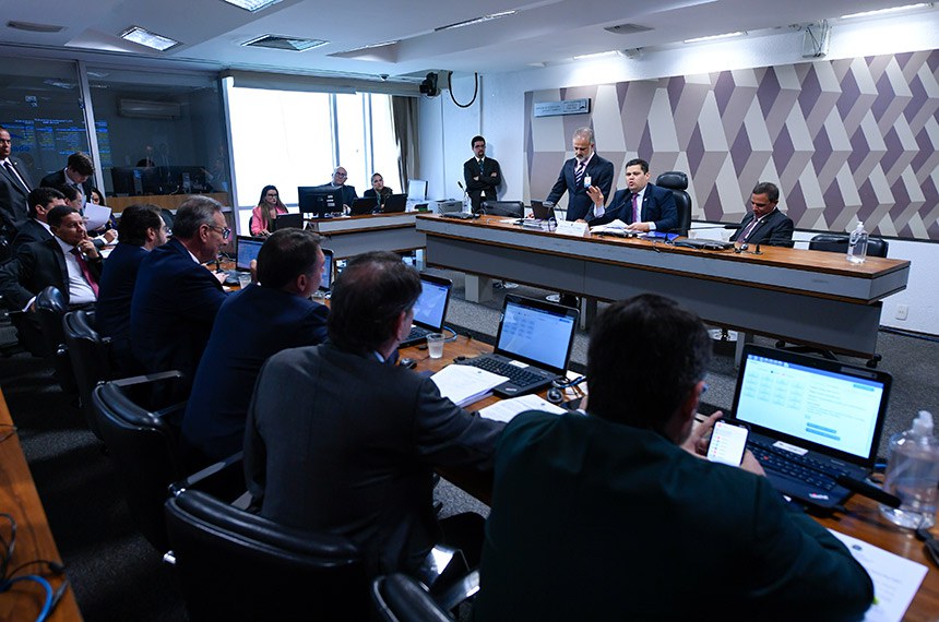 Mesa: 
presidente da CCJ, senador Davi Alcolumbre (União-AP); 
senador Marcio Bittar (União-AC).