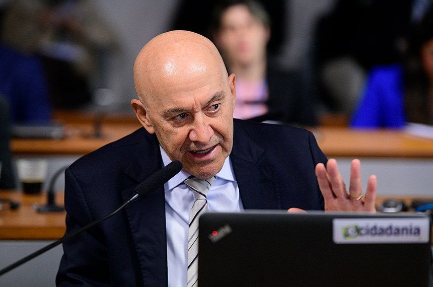 Em pronunciamento, à bancada, relator ad hoc do PL 4.486/2019, senador Confúcio Moura (MDB-RO).