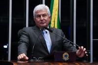 Marcos Pontes critica tentativa do governo de baixar taxa de juros