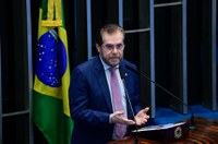 Plinio Valério defende presidente do Banco Central