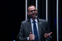 Seif critica decisão de Moraes de pedir suspensão das redes sociais de Nikolas Ferreira