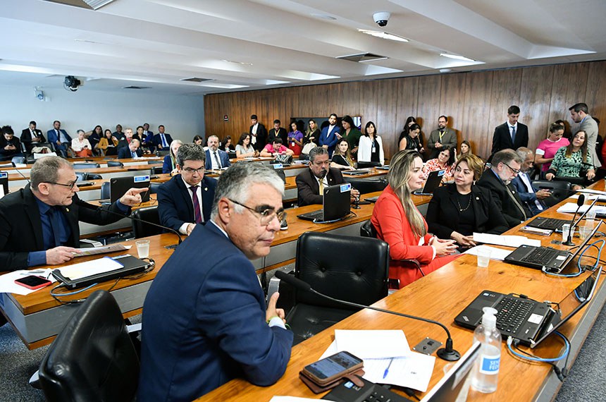 Bancada:
senador Eduardo Girão (Novo-CE); 
senadora Ana Paula Lobato (PSB-MA);
senadora Jussara Lima (PSD-PI); 
senador Flávio Arns (PSB-PR); 
senador Romário (PL-RJ); 
senadora Mara Gabrilli (PSD-SP);
senador Fabiano Contarato (PT-ES), em pronunciamento;
senador Randolfe Rodrigues (Rede-AP);
senador Dr. Hiran (PP-RR).