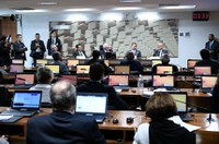 Senadores cobram punição para responsáveis por fraude nas Americanas