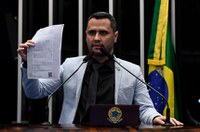 Cleitinho quer acabar tarifas cobradas por serviços não prestados