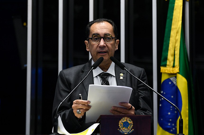 Em discurso, à tribuna, senador Jorge Kajuru (PSB-GO).