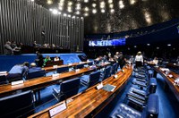 Plenário aprova Ayrton Senna como Patrono do Esporte Brasileiro